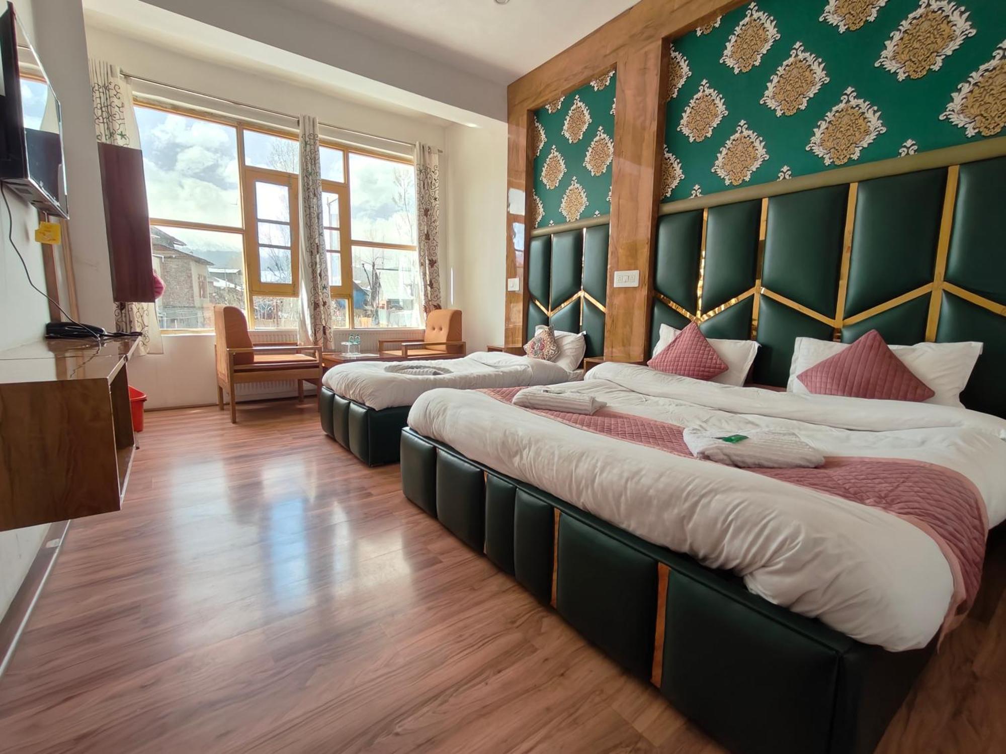 Gulmarg Gs Residency Hotel Δωμάτιο φωτογραφία